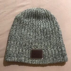 Love Your Melon beannie